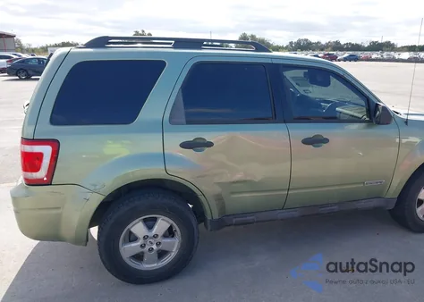 2008 Ford Escape Xlt из США, поврежденный, VIN 1FMCU03Z88KC64929